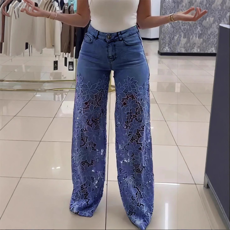 Patchwork-jeans i denim med moderigtige blonder