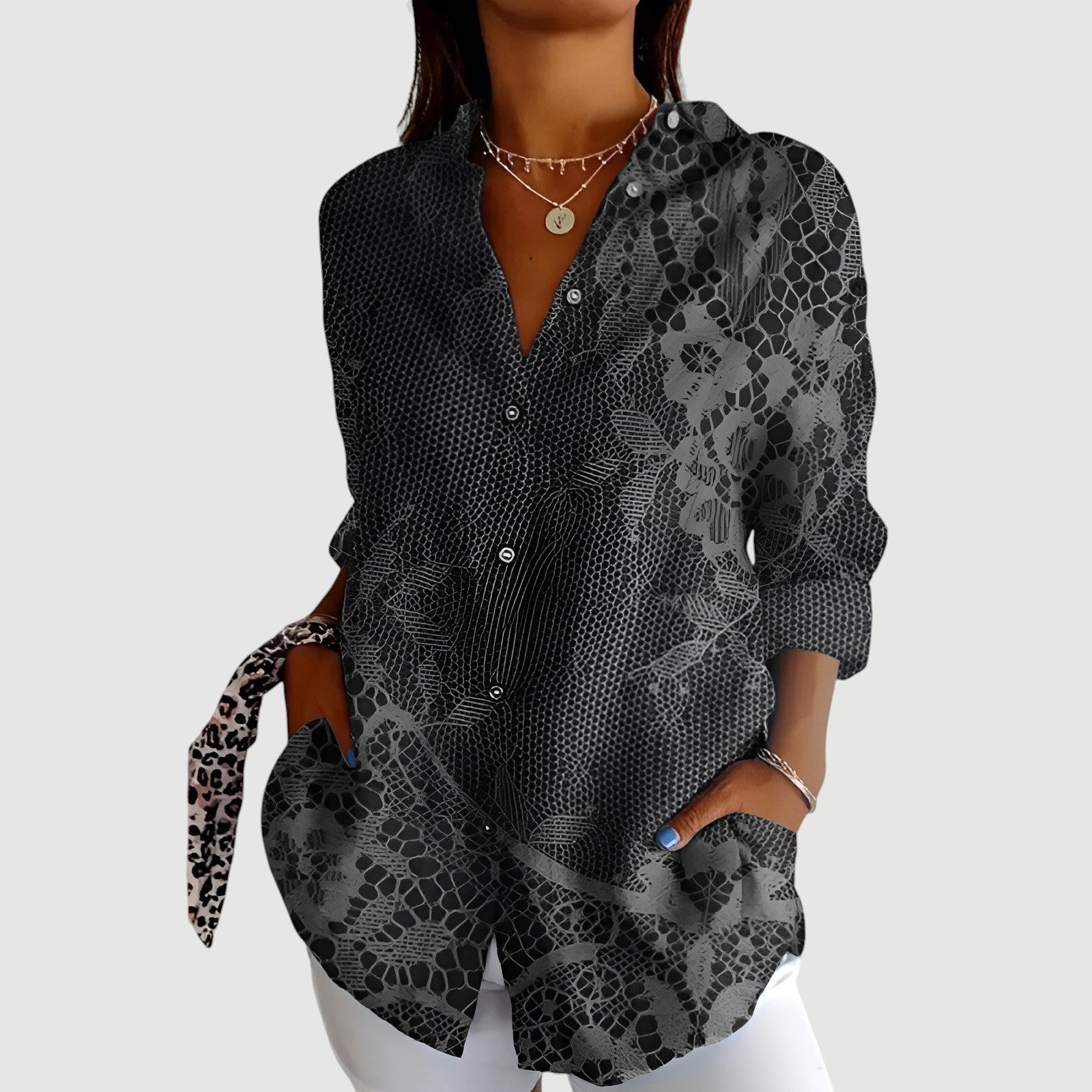 Nora | Bluse med farverigt design