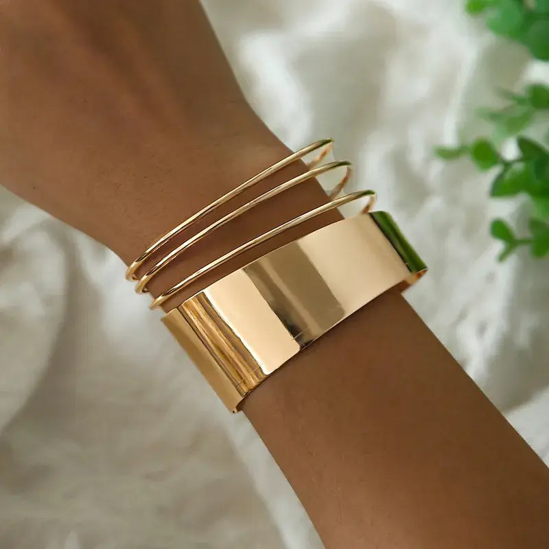 Klassisk Vintage Armbånd i Guld