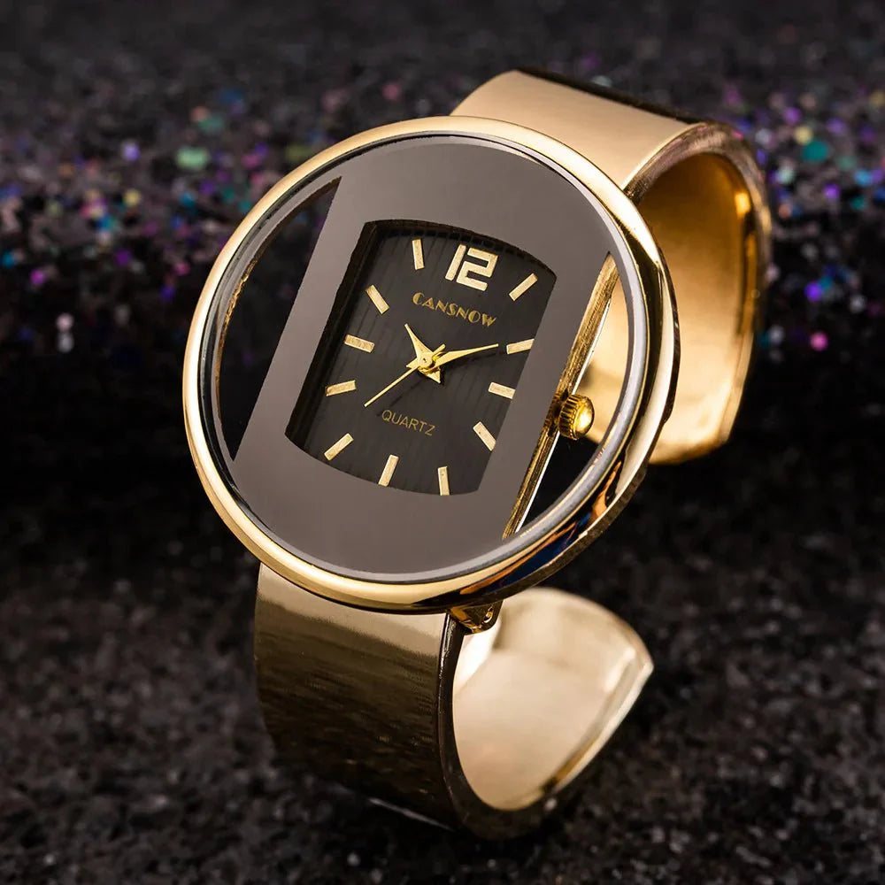 Saga | Sortguld Ur