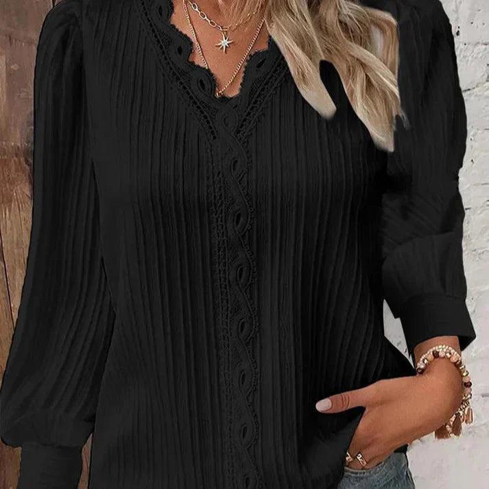 Nora | Bluse Med Blondedetaljer i Chiffon